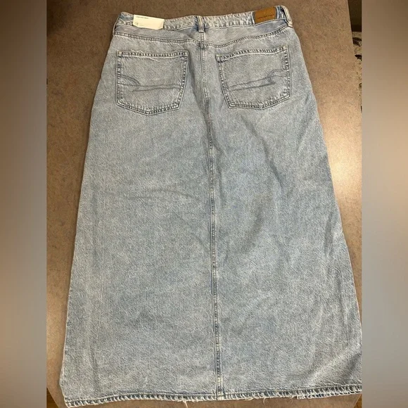 American Eagle Low-Rise Maxi Skirt - Picture 2 of 4